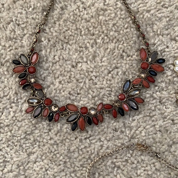 Fall/winter statement necklaces. Jcrew factory and loft - Picture 4 of 4